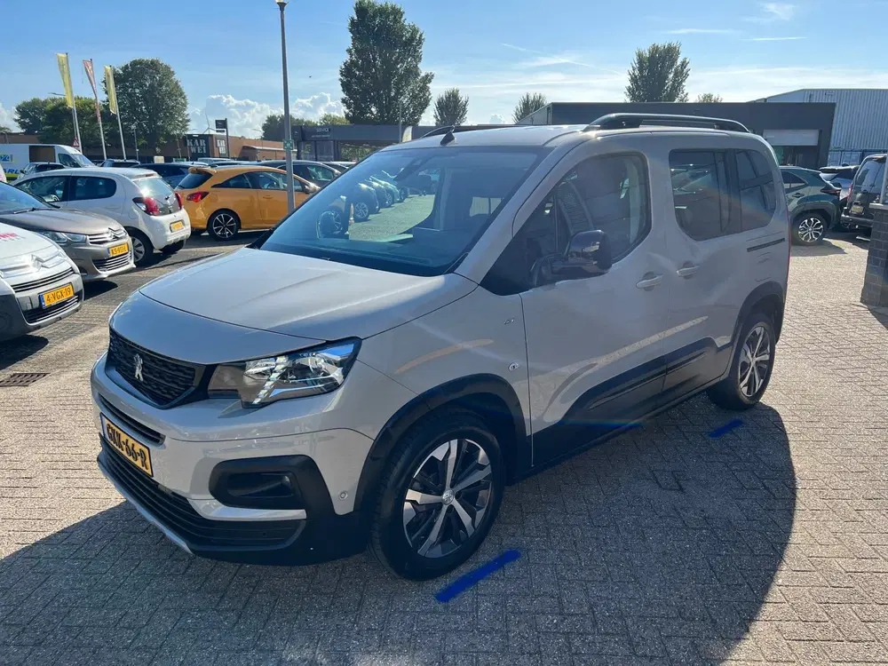 Peugeot Rifter 1.2 130PK PureTech GT uit 2022, foto 4