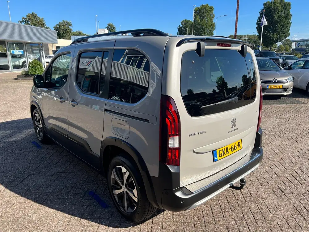 Peugeot Rifter 1.2 130PK PureTech GT uit 2022, foto 6