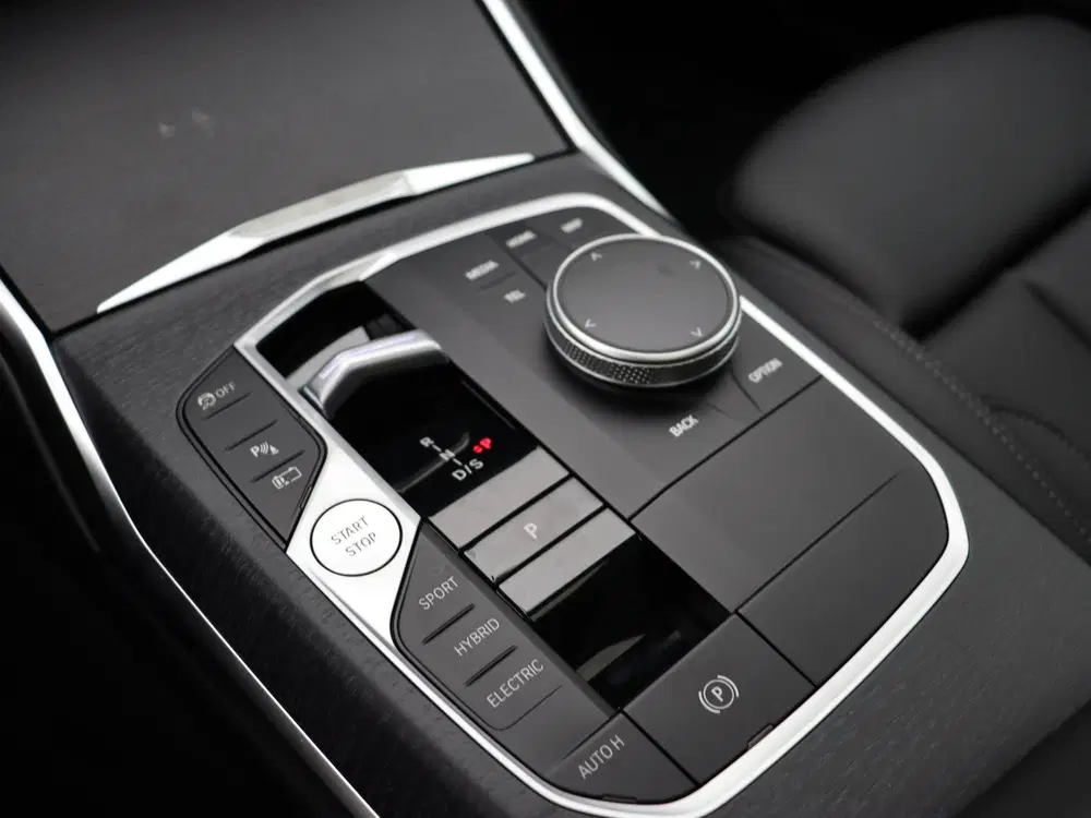 BMW 3-serie 330e M Sportpakket Pro uit 2026, foto 12