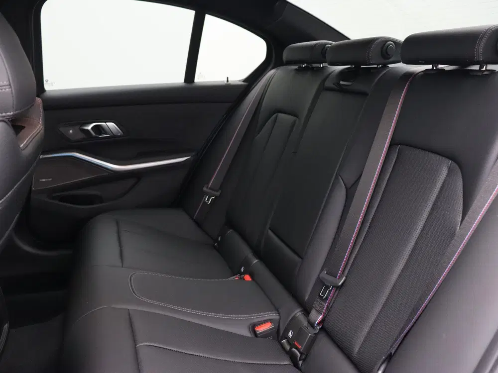 BMW 3-serie 330e M Sportpakket Pro uit 2026, foto 8