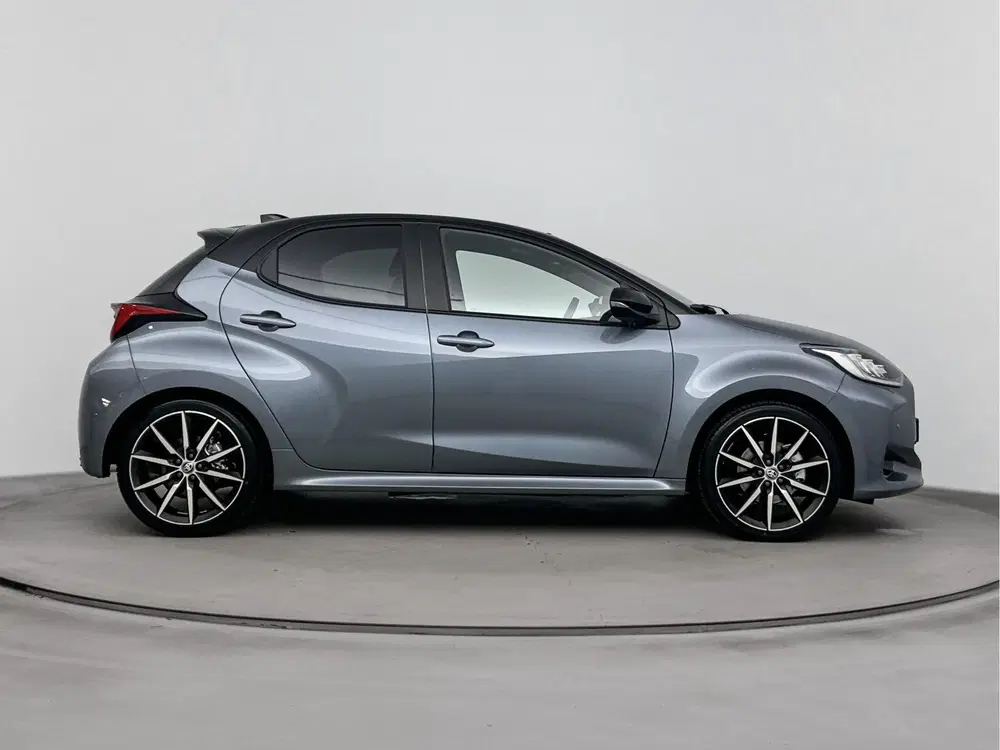 Toyota Yaris 1.5 Hybrid 130 GR SPORT PLUS PACK uit 2026, foto 15