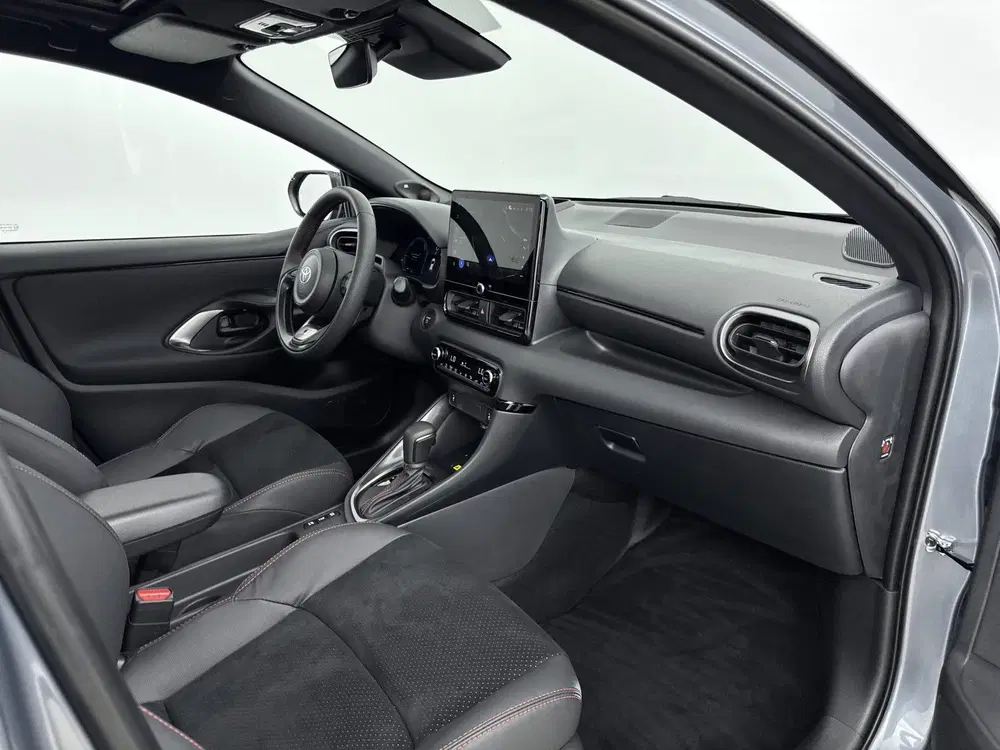 Toyota Yaris 1.5 Hybrid 130 GR SPORT PLUS PACK uit 2026, foto 7