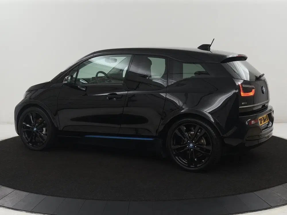 BMW i3 Basis 120Ah 42 kWh uit 2019, foto 2