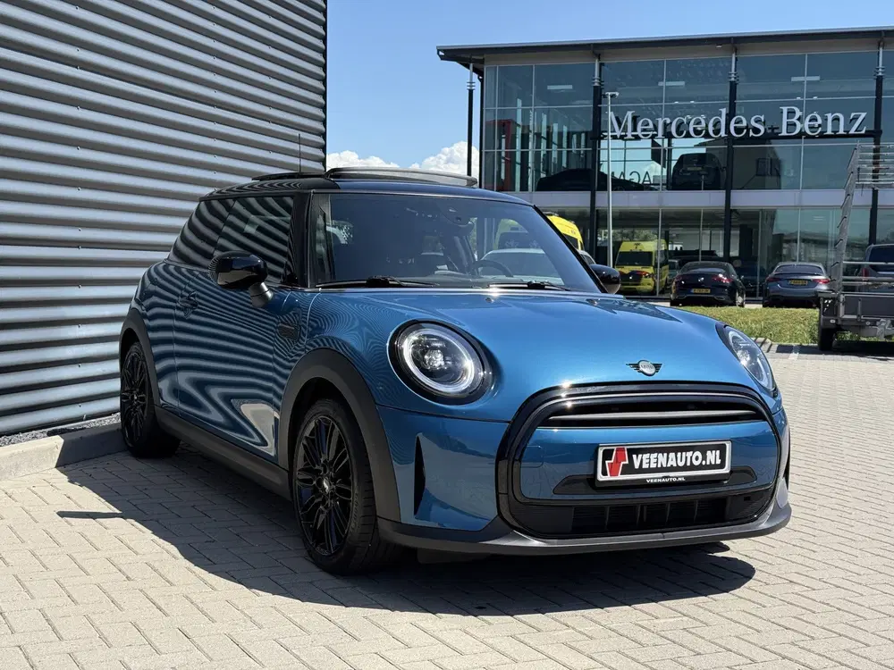 Mini Cooper 1.5 Cooper Pano uit 2022, foto 3