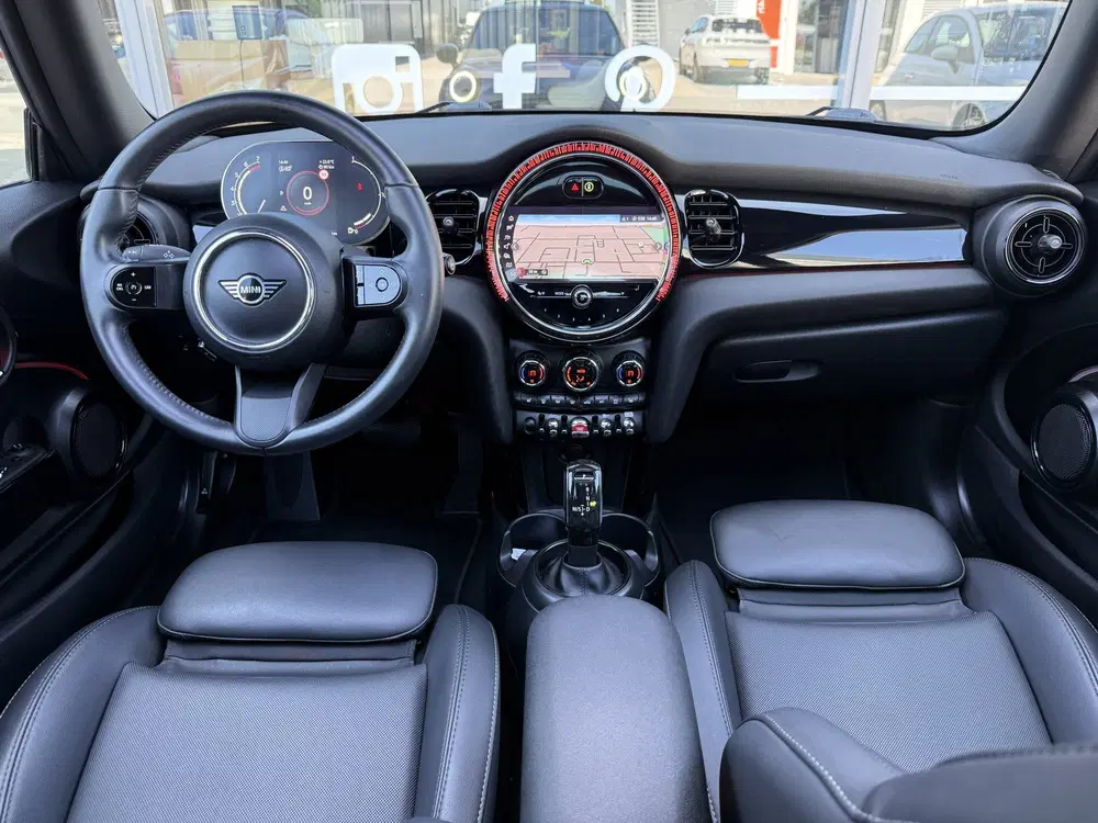 Mini Cooper 1.5 Cooper Pano uit 2022, foto 6