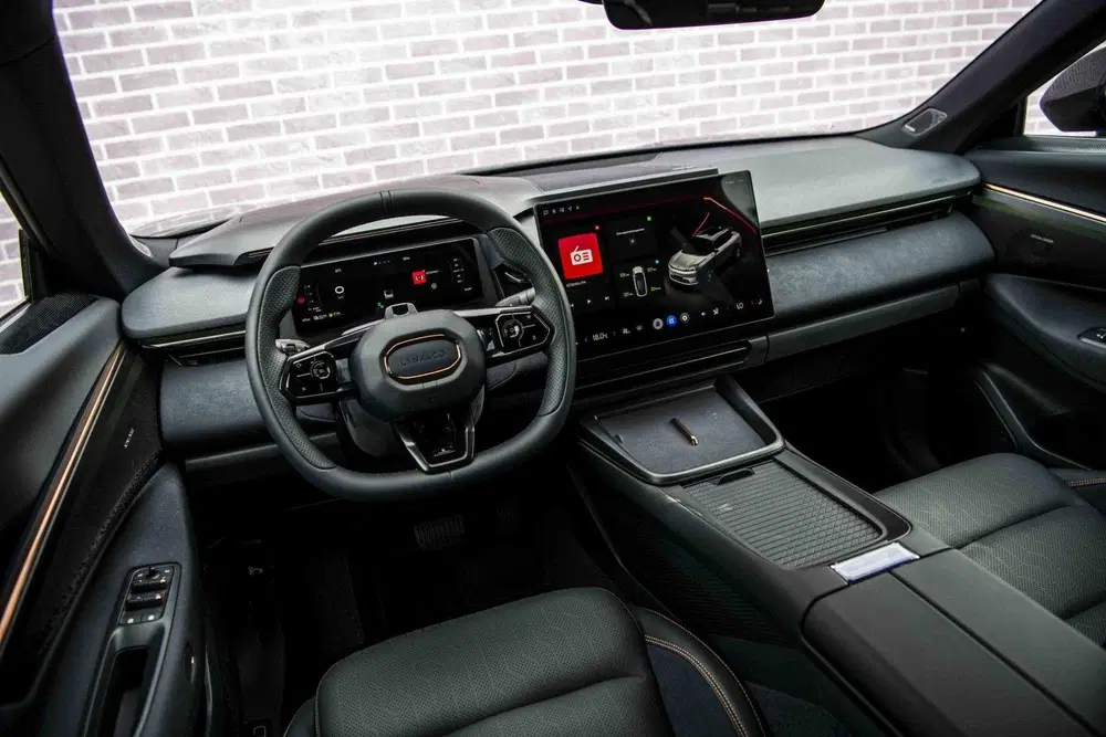 Lynk & Co 08 1.5 Plug-in Hybrid More uit 2025, foto 14