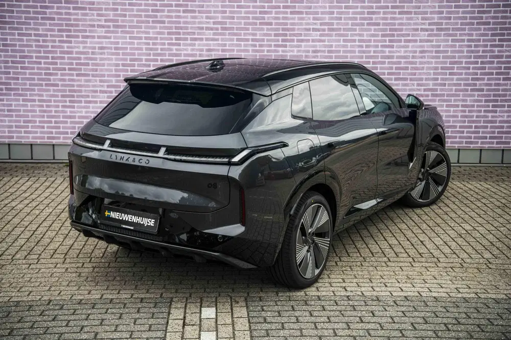 Lynk & Co 08 1.5 Plug-in Hybrid More uit 2025, foto 4