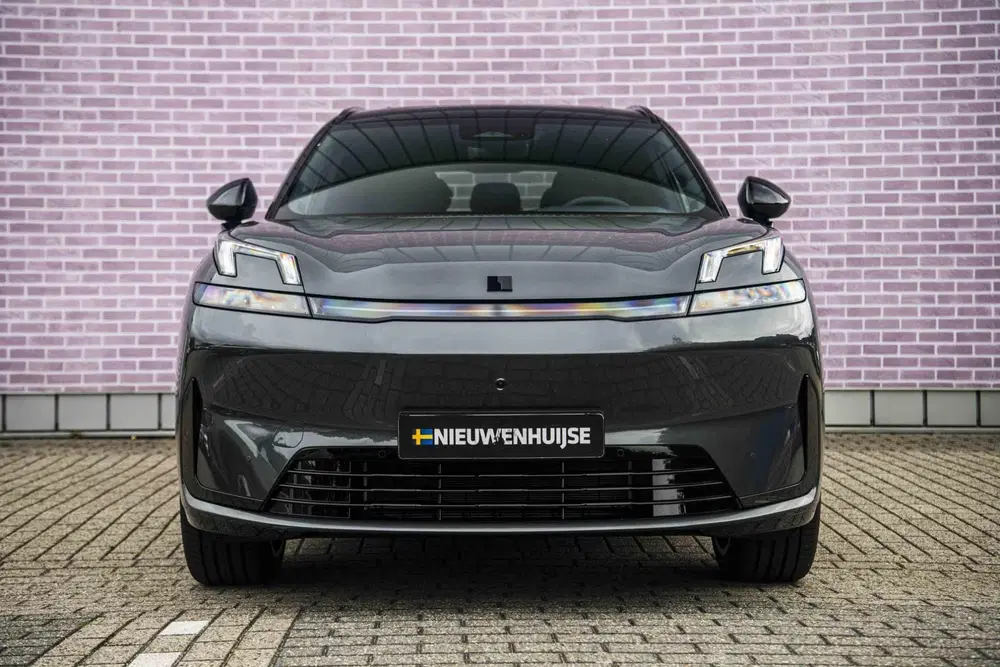 Lynk & Co 08 1.5 Plug-in Hybrid More uit 2025, foto 6