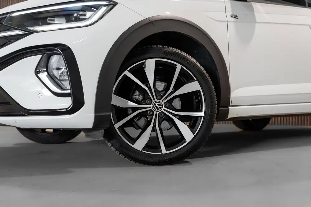 Volkswagen Taigo 1.0 TSI R-Line DSG Pano IQ Navi uit 2024, foto 3