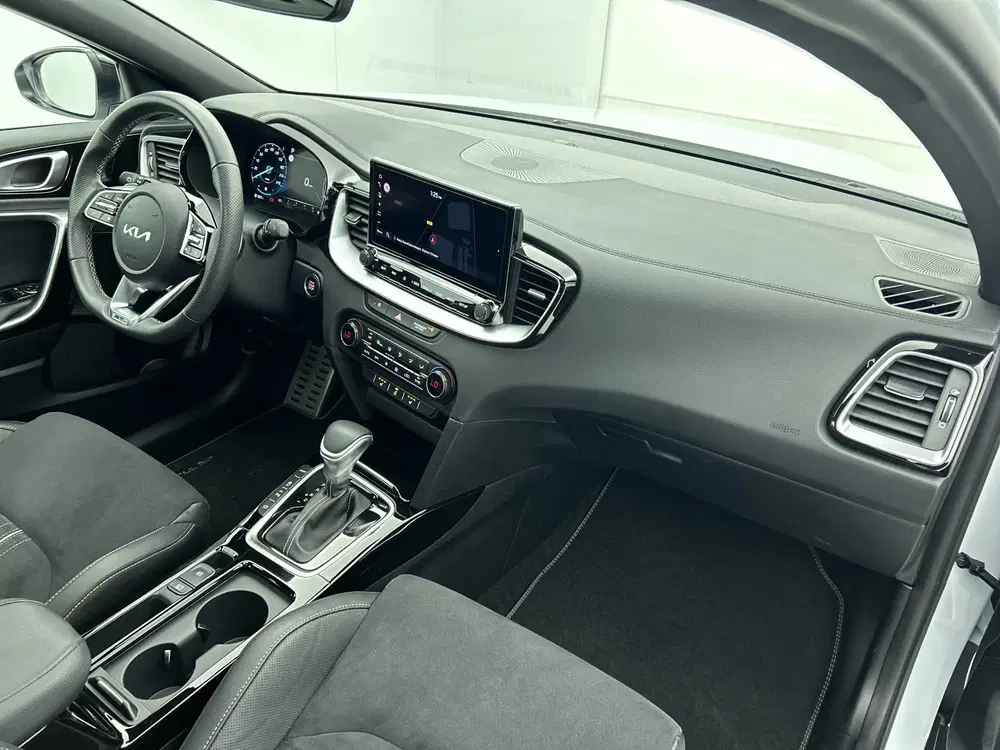 Kia XCeed 1.5 T-GDi GT-Line Panoramadak uit 2024, foto 8
