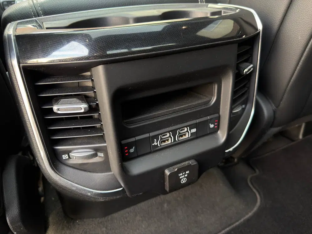 Dodge RAM 5.7 V8 4x4 Crew Cab Laramie uit 2019, foto 10