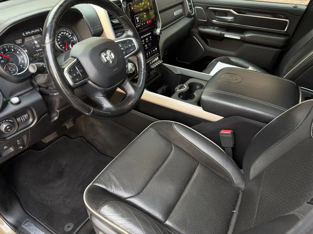 Dodge RAM 5.7 V8 4x4 Crew Cab Laramie uit 2019, foto 14