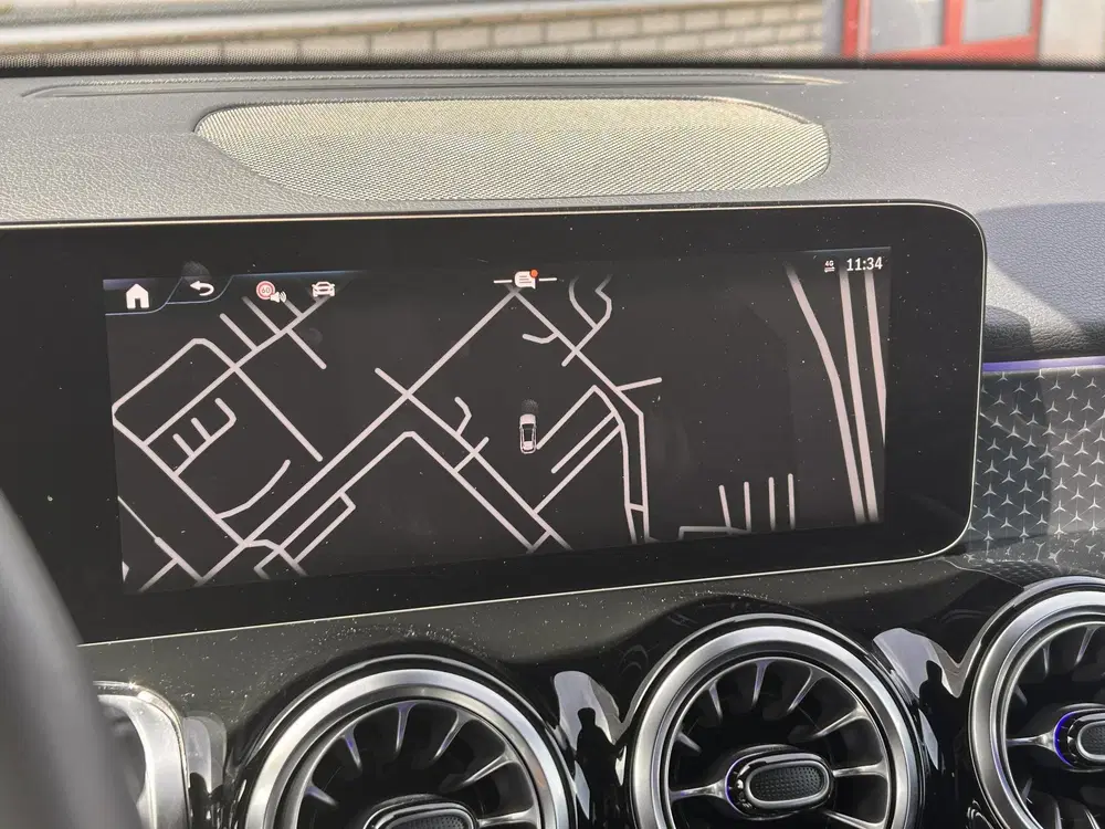 Mercedes-Benz EQB 250+ Essential Line 71 kWh uit 2024, foto 14