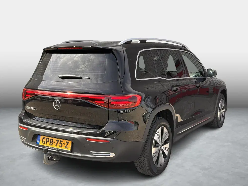 Mercedes-Benz EQB 250+ Essential Line 71 kWh uit 2024, foto 2
