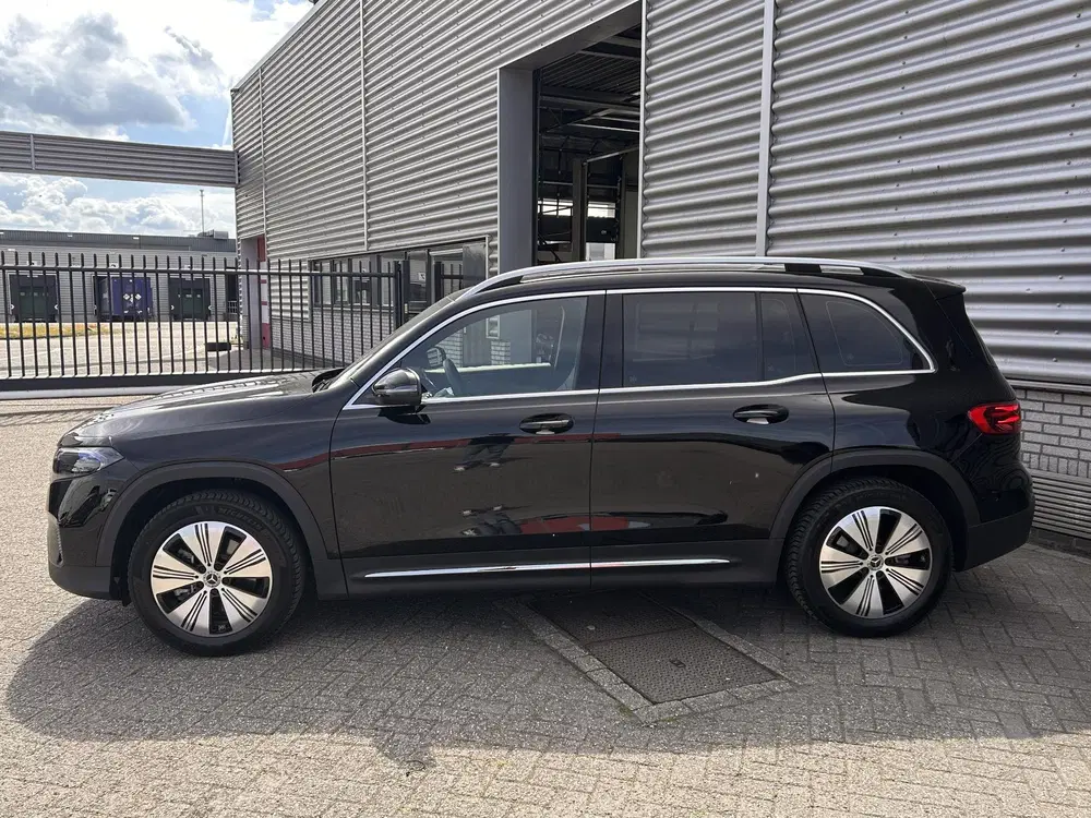 Mercedes-Benz EQB 250+ Essential Line 71 kWh uit 2024, foto 3