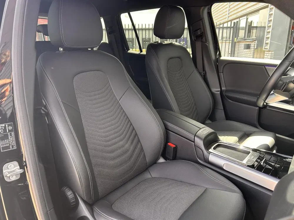 Mercedes-Benz EQB 250+ Essential Line 71 kWh uit 2024, foto 6