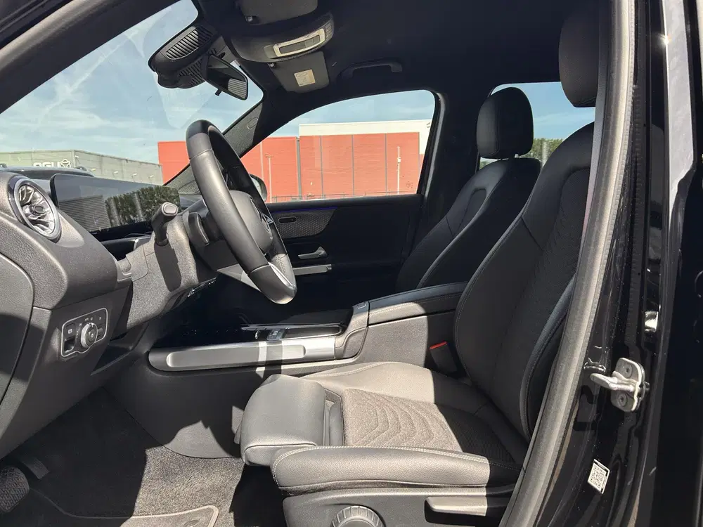 Mercedes-Benz EQB 250+ Essential Line 71 kWh uit 2024, foto 7