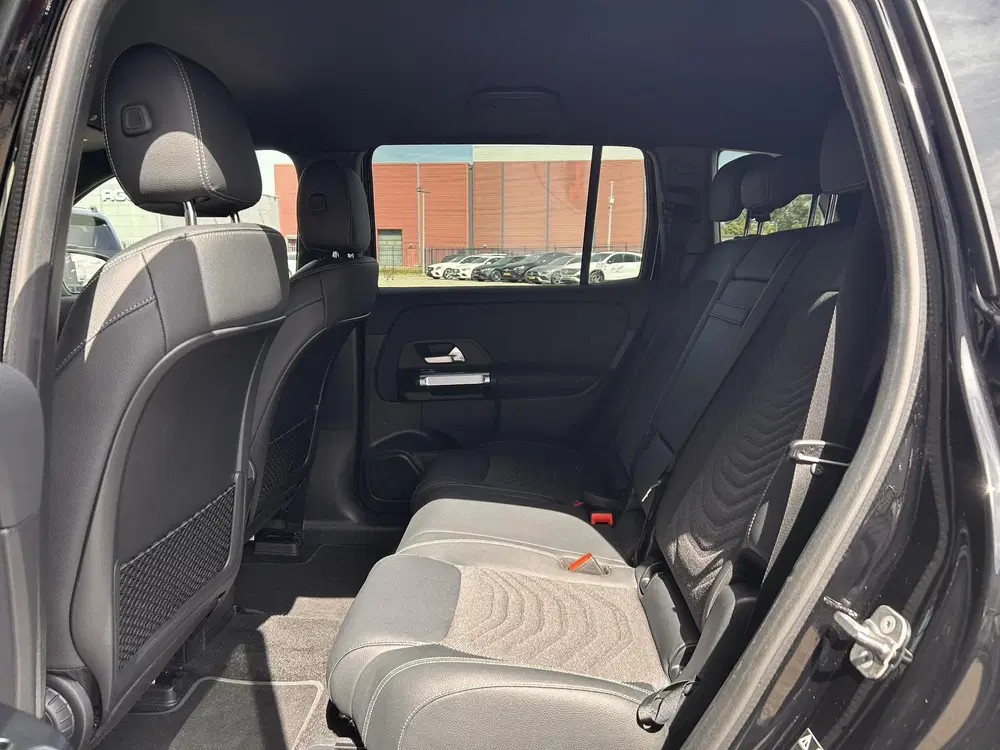 Mercedes-Benz EQB 250+ Essential Line 71 kWh uit 2024, foto 8