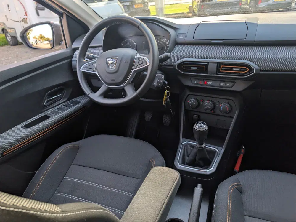 Dacia Sandero 1.0 TCe 90 Comfort uit 2022, foto 10
