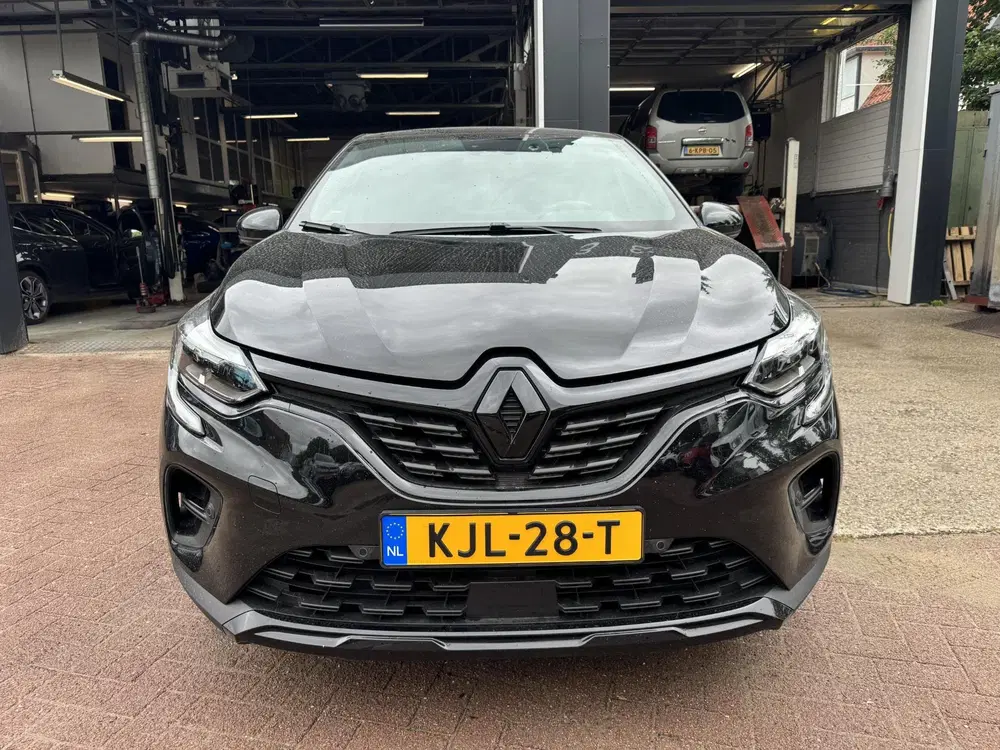 Renault Captur 1.3 TCe 140pk EDC Rive Gauche uit 2023, foto 2