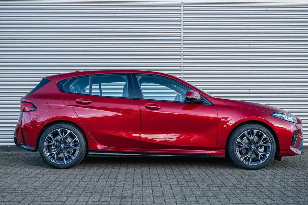 BMW 1-serie 120 M Sport Automaat uit 2025, foto 3