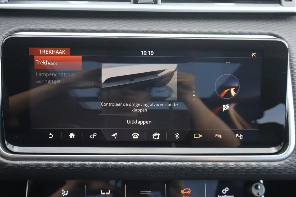Land Rover Range Rover Velar 3.0 D300 AWD HSE Pano I Meridia uit 2019, foto 10