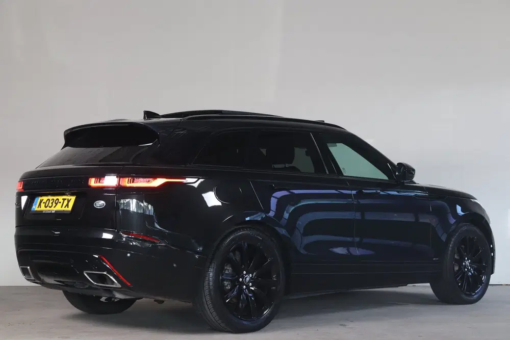 Land Rover Range Rover Velar 3.0 D300 AWD HSE Pano I Meridia uit 2019, foto 2