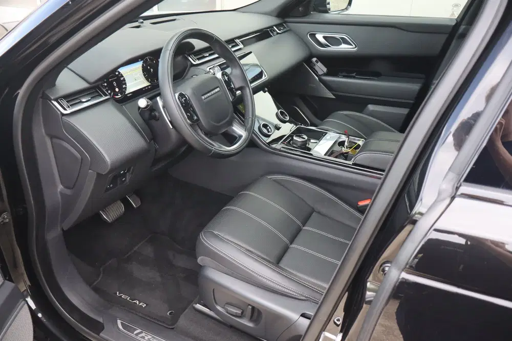 Land Rover Range Rover Velar 3.0 D300 AWD HSE Pano I Meridia uit 2019, foto 5
