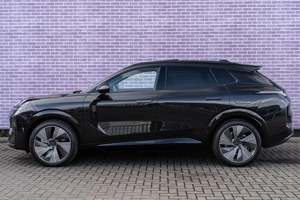 Lynk & Co 08 1.5 Plug-in Hybrid More uit 2025, foto 4