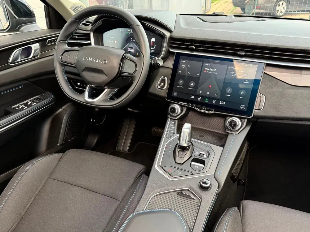 Lynk & Co 01 1.5 uit 2023, foto 7