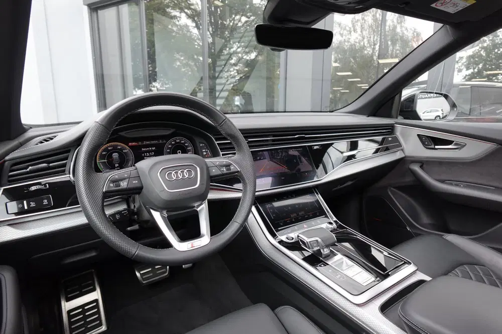 Audi Q8 55 TFSI e quattro Pro Line PANO 360 CAM MA uit 2025, foto 4