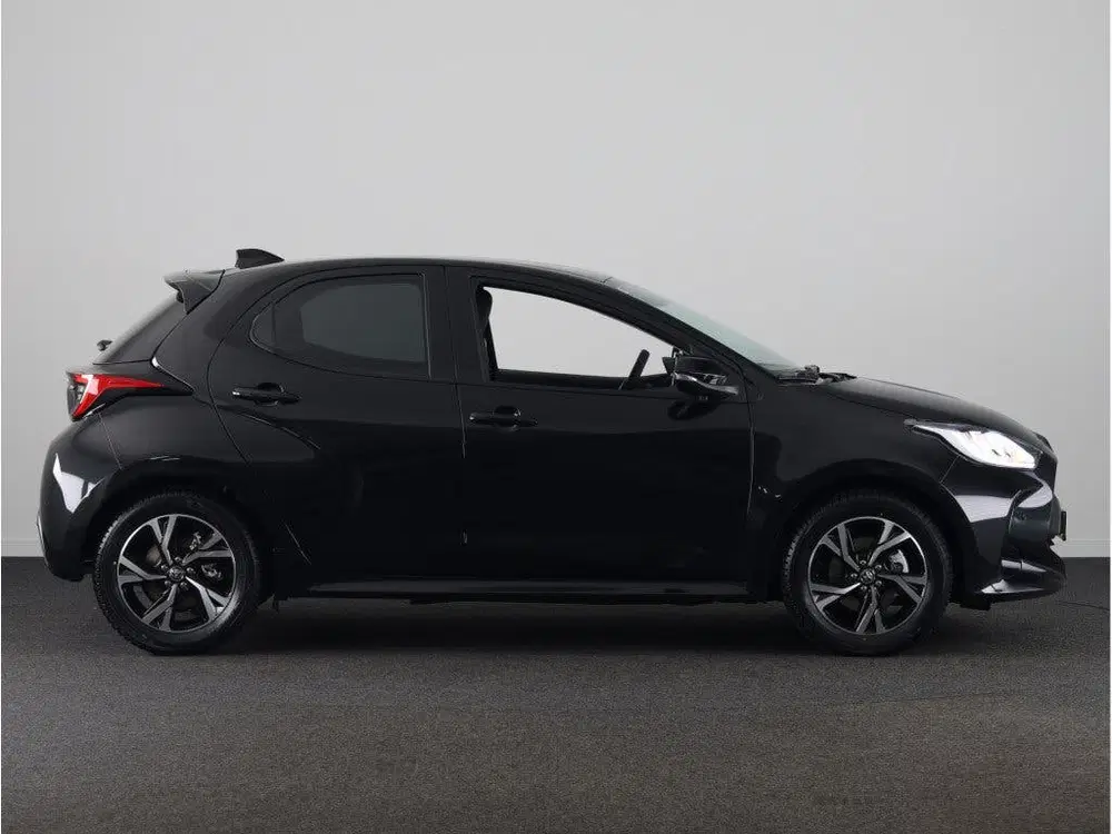 Toyota Yaris 1.5 Hybrid 115 Dynamic uit 2026, foto 2