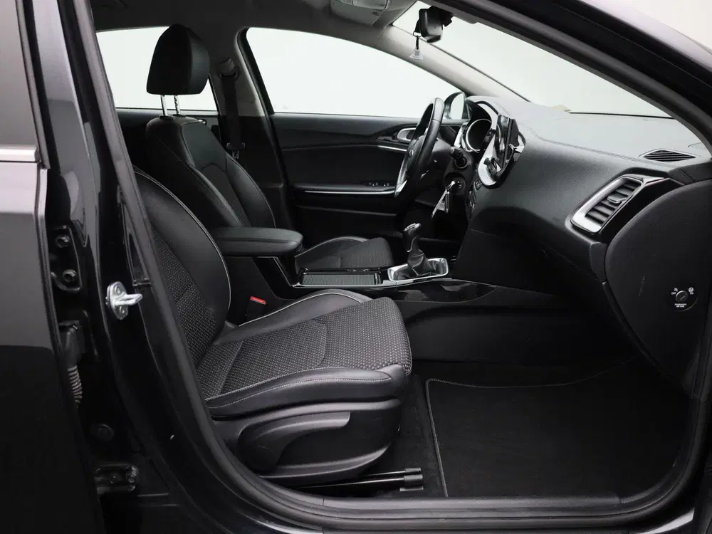 Kia XCeed 1.0 T-GDi DynamicLine Nederlands Voertuig uit 2020, foto 15