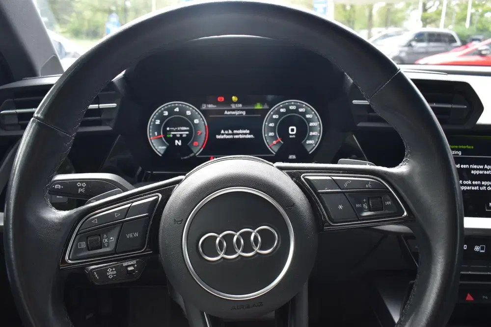 Audi A3 35 TFSI S edition S-line uit 2022, foto 7