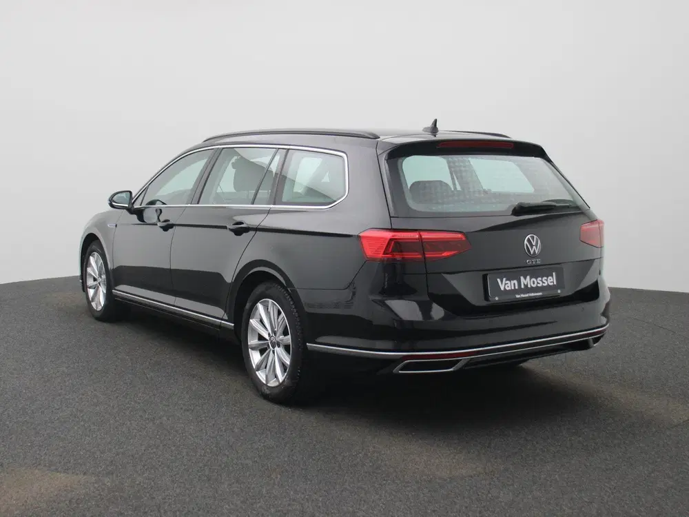 Volkswagen Passat 1.4 TSI PHEV GTE Business 218 PK uit 2022, foto 2