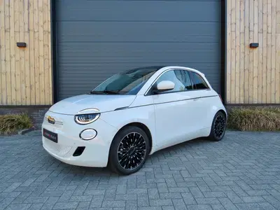 Fiat 500e La Prima By Bocelli 42 kWh *Pano *Carplay uit 2024