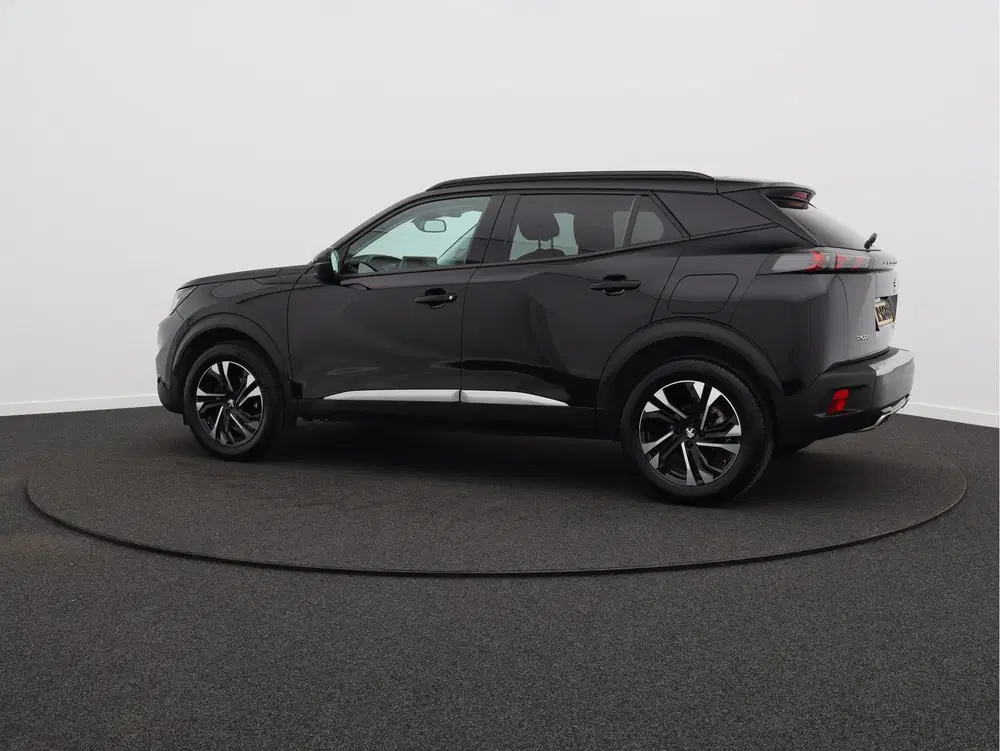 Peugeot 2008 1.2 PureTech Allure Pack uit 2022, foto 11