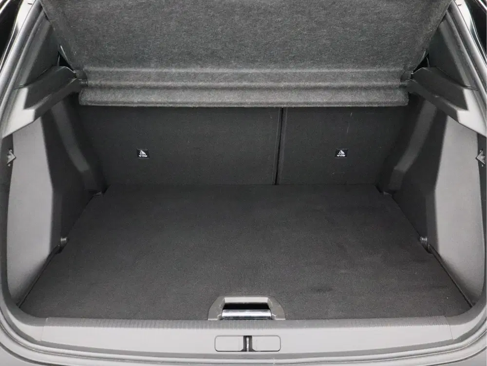 Peugeot 2008 1.2 PureTech Allure Pack uit 2022, foto 14