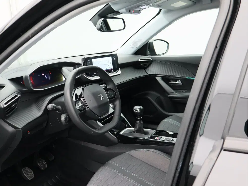 Peugeot 2008 1.2 PureTech Allure Pack uit 2022, foto 7