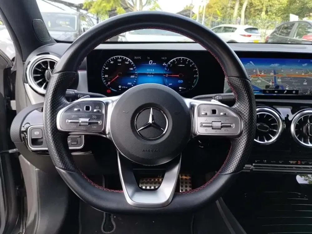 Mercedes-Benz A-Klasse 250 e Business Line AMG uit 2022, foto 5