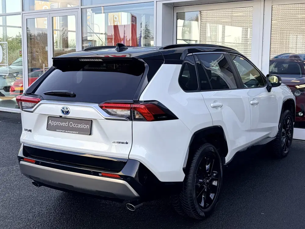 Toyota RAV 4 AWD Bi-tone Navigatie uit 2025, foto 7