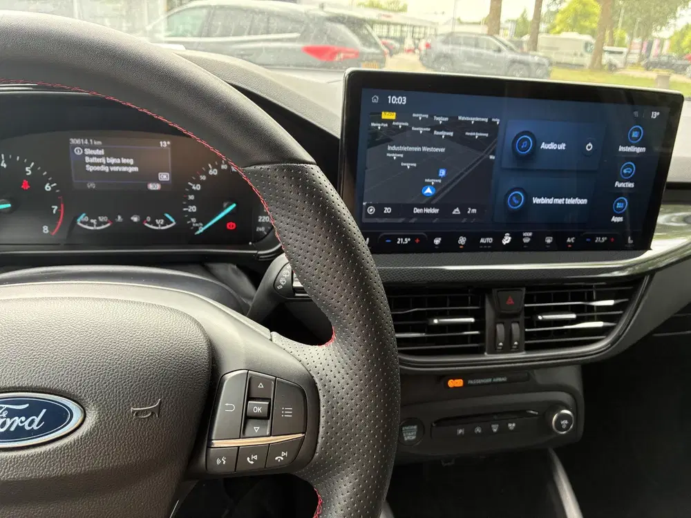 Ford Focus 1.0 EcoBoost Hybrid ST Line NAVIGATIE GROO uit 2023, foto 12