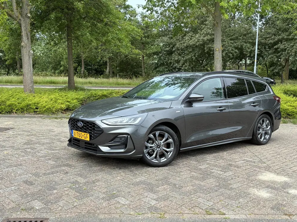 Ford Focus 1.0 EcoBoost Hybrid ST Line NAVIGATIE GROO uit 2023, foto 2