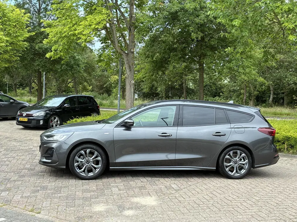 Ford Focus 1.0 EcoBoost Hybrid ST Line NAVIGATIE GROO uit 2023, foto 5
