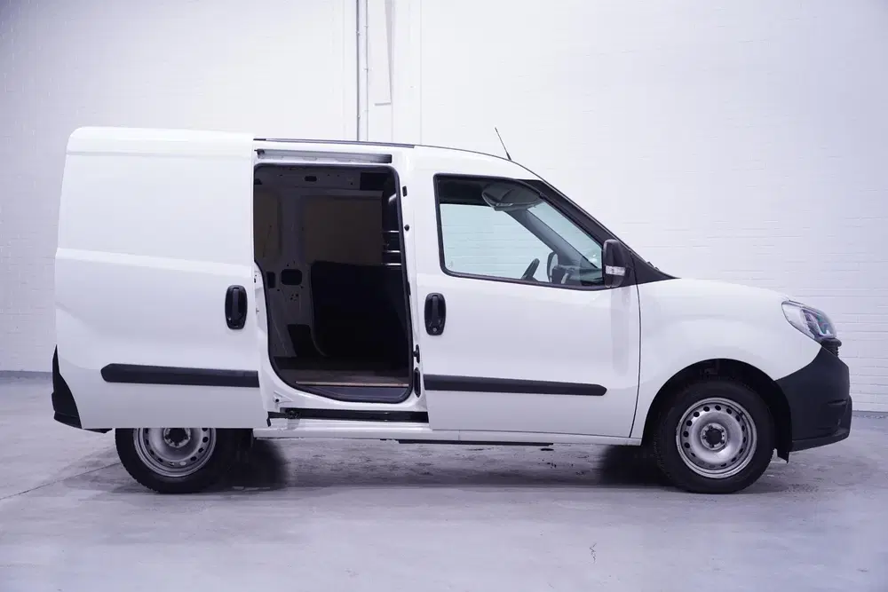 Fiat Doblo 1.3 Mjet 95 pk L1H1 Airco uit 2020, foto 9
