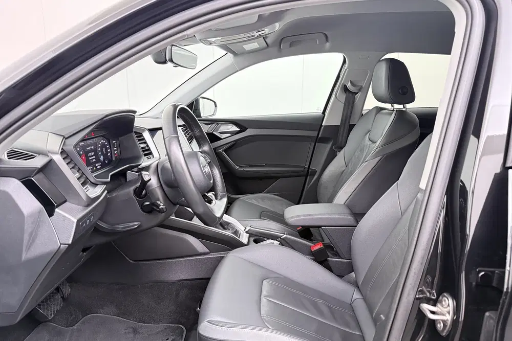 Audi A1 30 111PK Aut TFSI S-Line Black Ed. Leder A uit 2022, foto 10