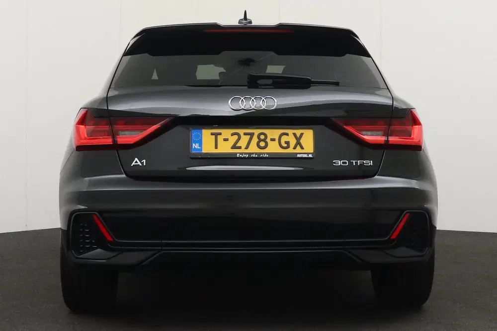 Audi A1 30 111PK Aut TFSI S-Line Black Ed. Leder A uit 2022, foto 4