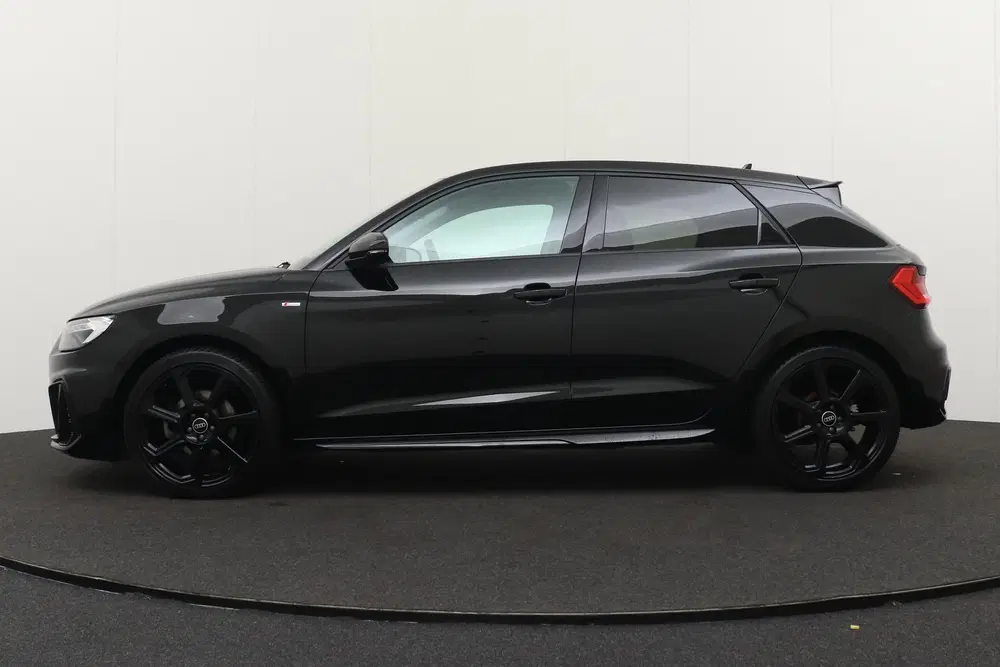 Audi A1 30 111PK Aut TFSI S-Line Black Ed. Leder A uit 2022, foto 5