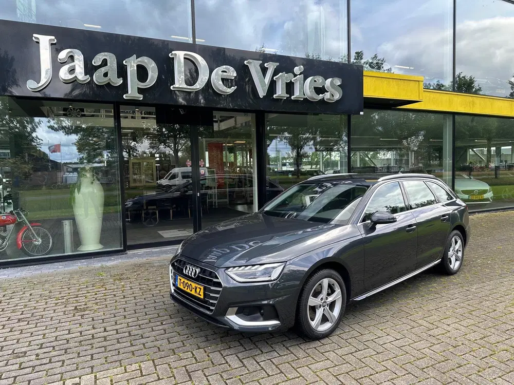 Audi A4 40 TFSI Launch edition Sport uit 2020