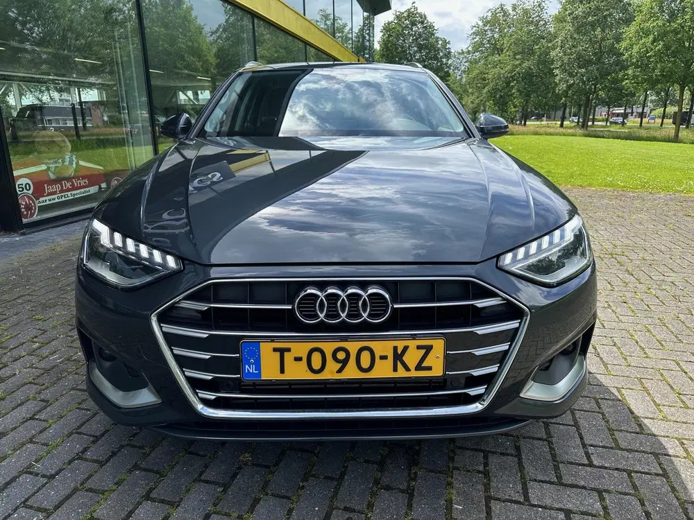 Audi A4 40 TFSI Launch edition Sport uit 2020, foto 13